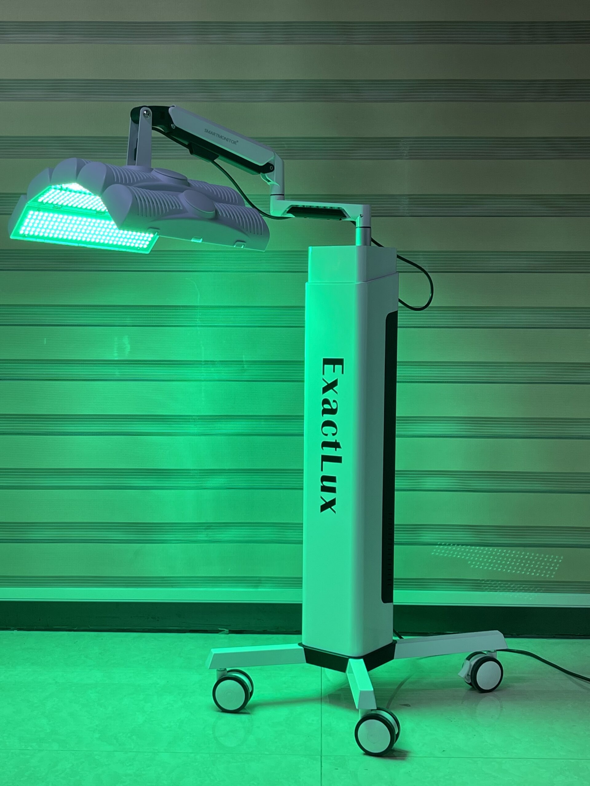LED PDT PHOTOTHERAPY DEVICE – Aison International